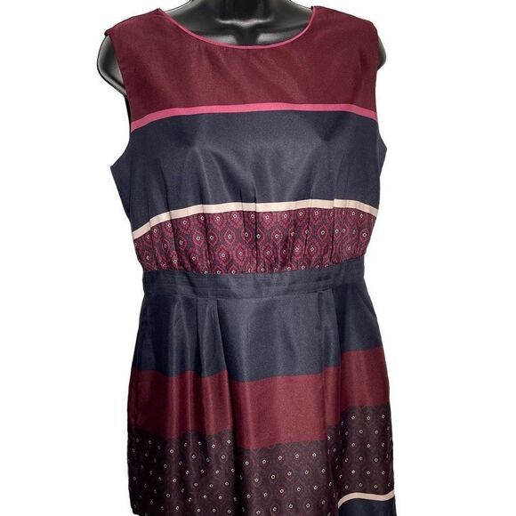 LOFT Striped Sheath Dress - Picture 3 of 7